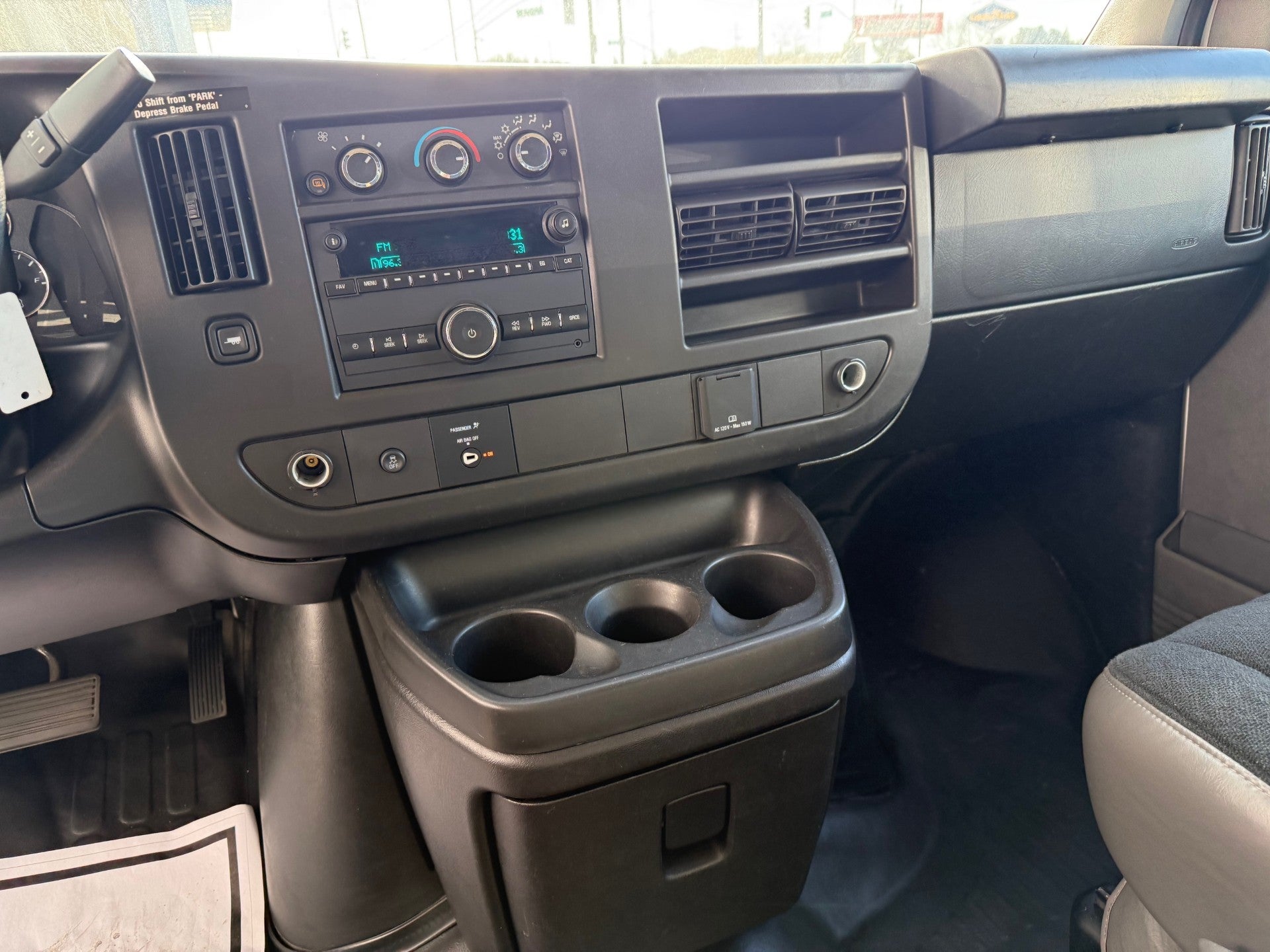 2022 Chevrolet Express Cargo 2500 WT