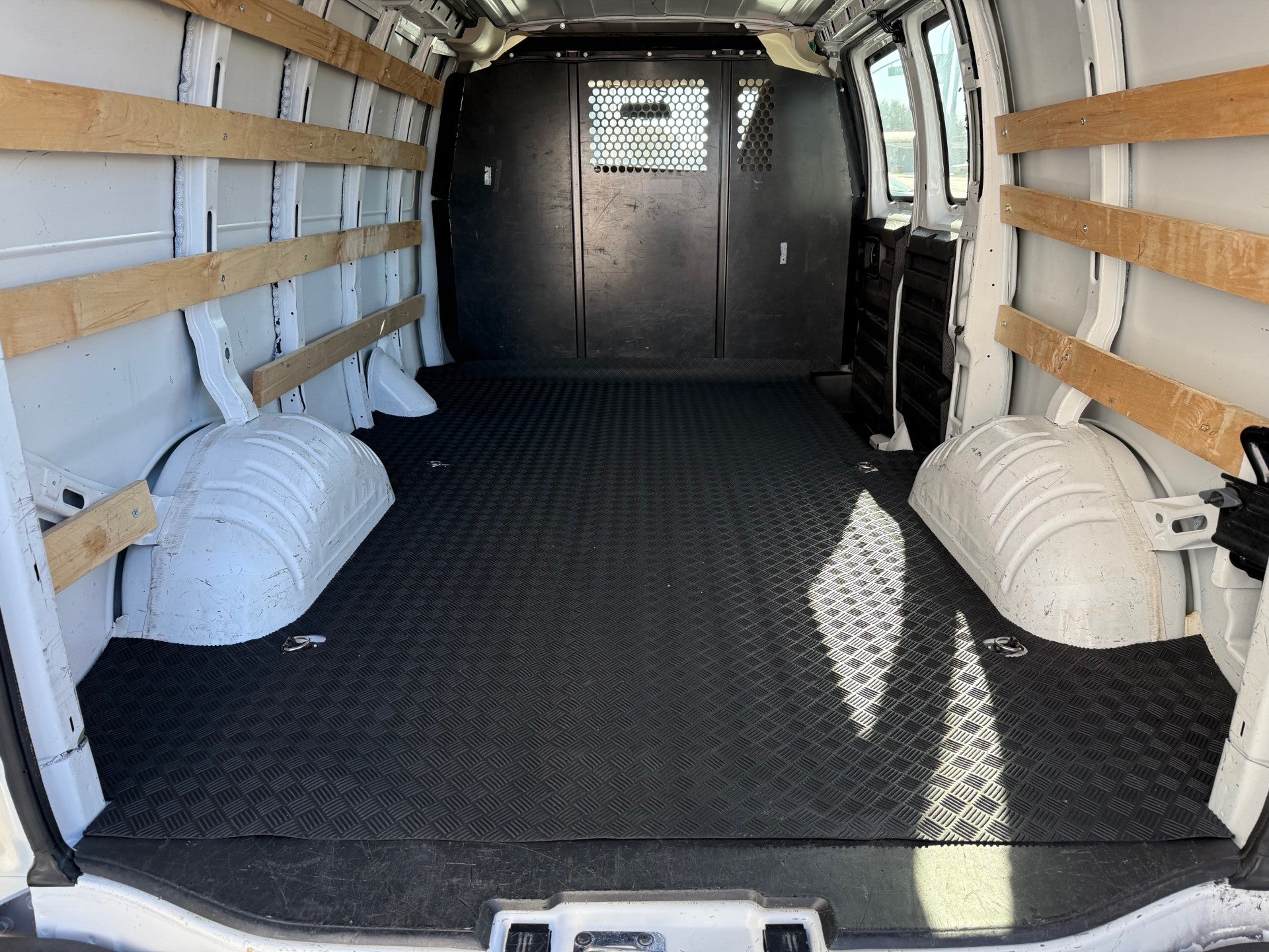 2022 Chevrolet Express Cargo 2500 WT