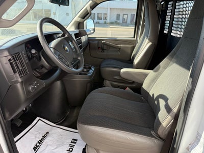 2022 Chevrolet Express Cargo 2500 WT