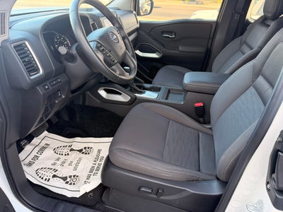 2024 Nissan Frontier King Cab SV 4x2