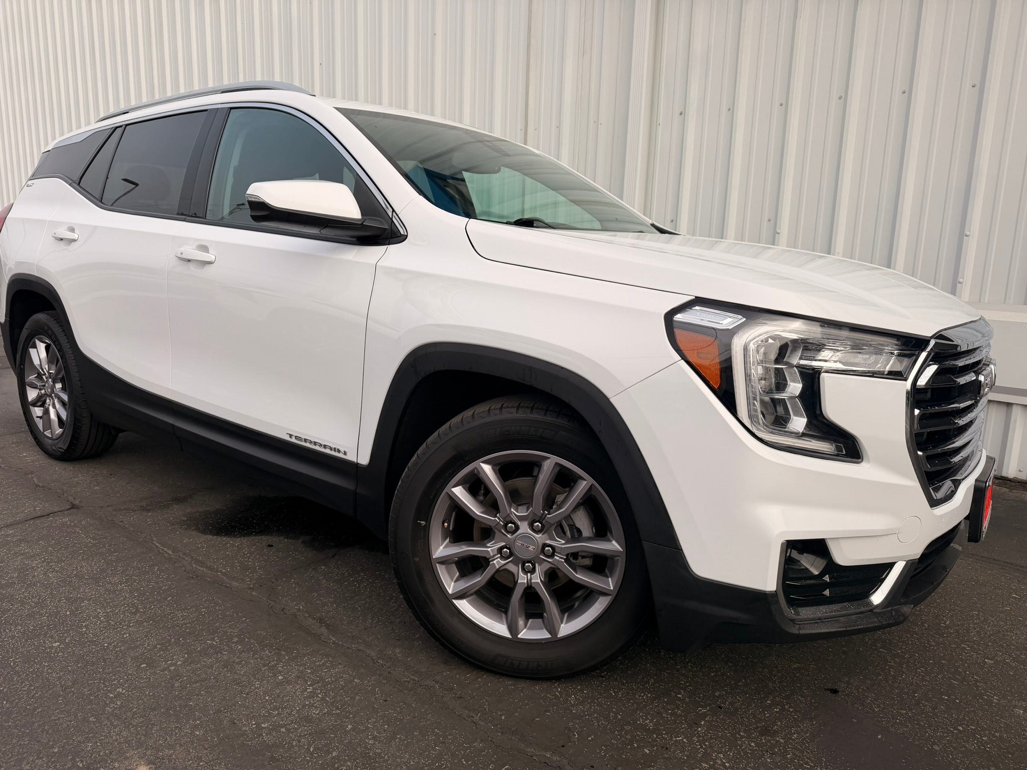 2023 GMC Terrain SLT