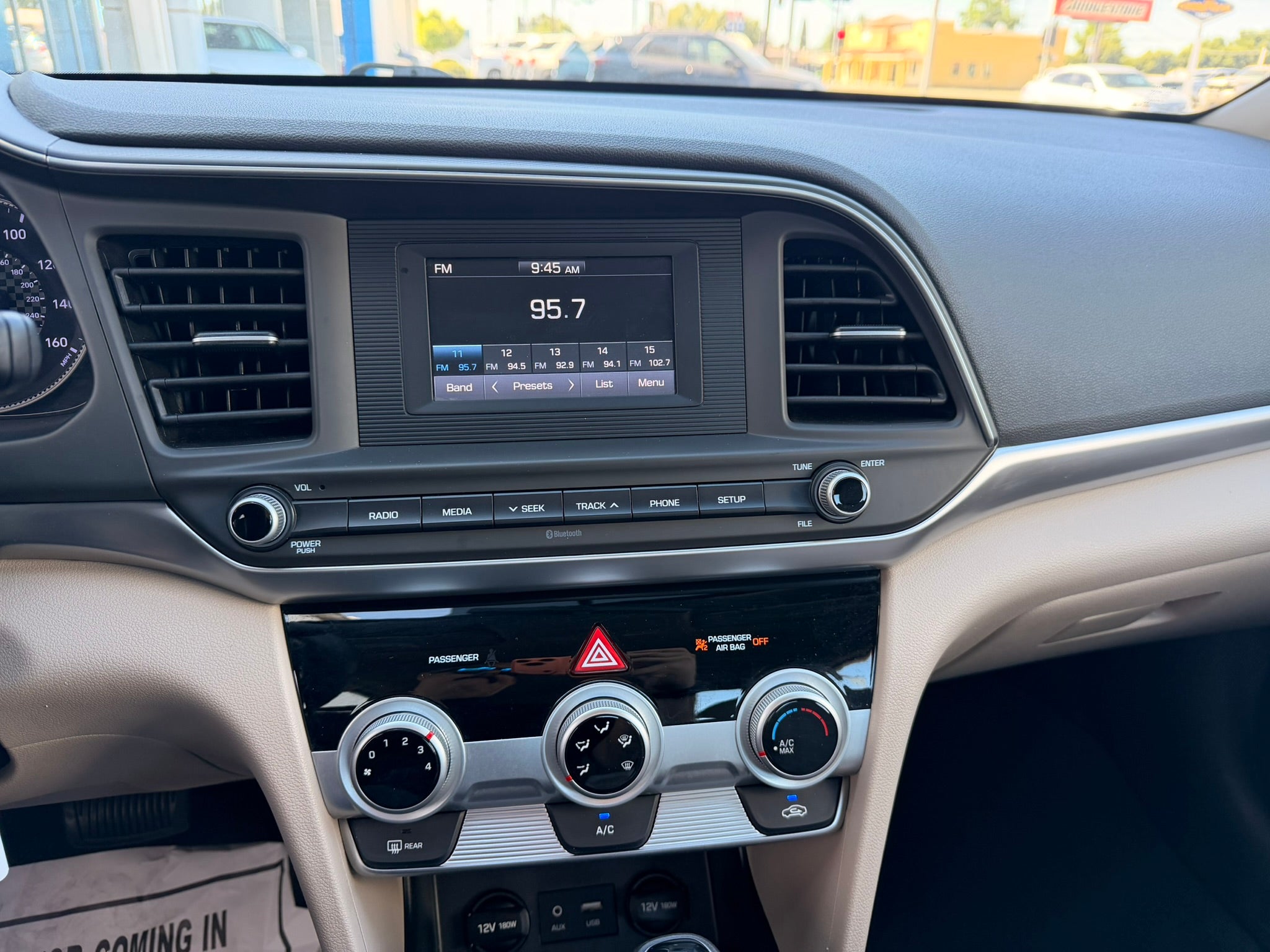 2019 Hyundai Elantra SE